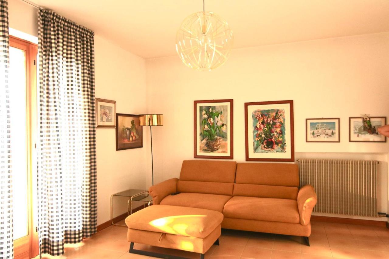 3 Rooms Apartment Whit Balcony And Lake Wiew Malcesine Exteriör bild
